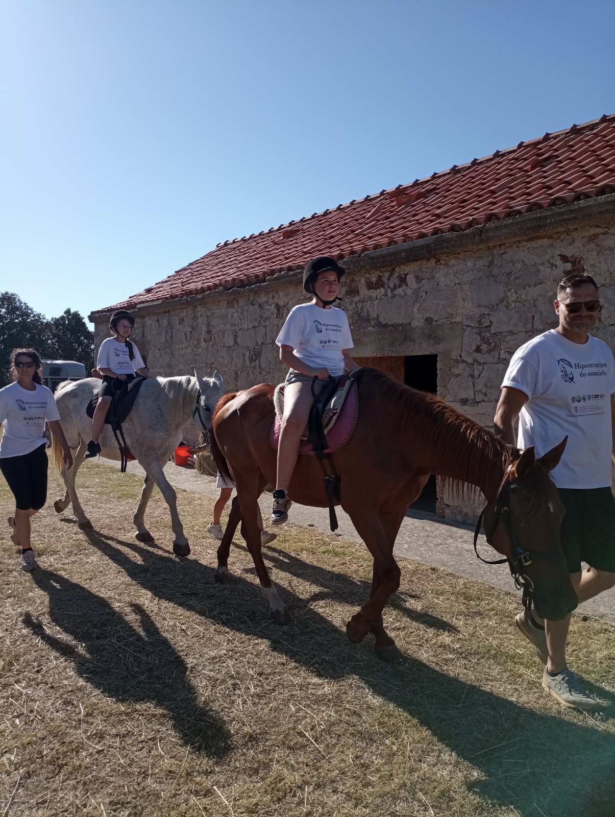 Održan dvodnevni program terapijskog jahanja na Pelješcu u sklopu projekta "Hipoterapijom do osmijeha" — slika 3